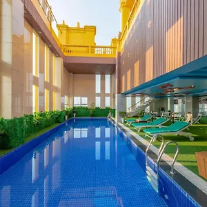 4* מלון Fivitel Boutique